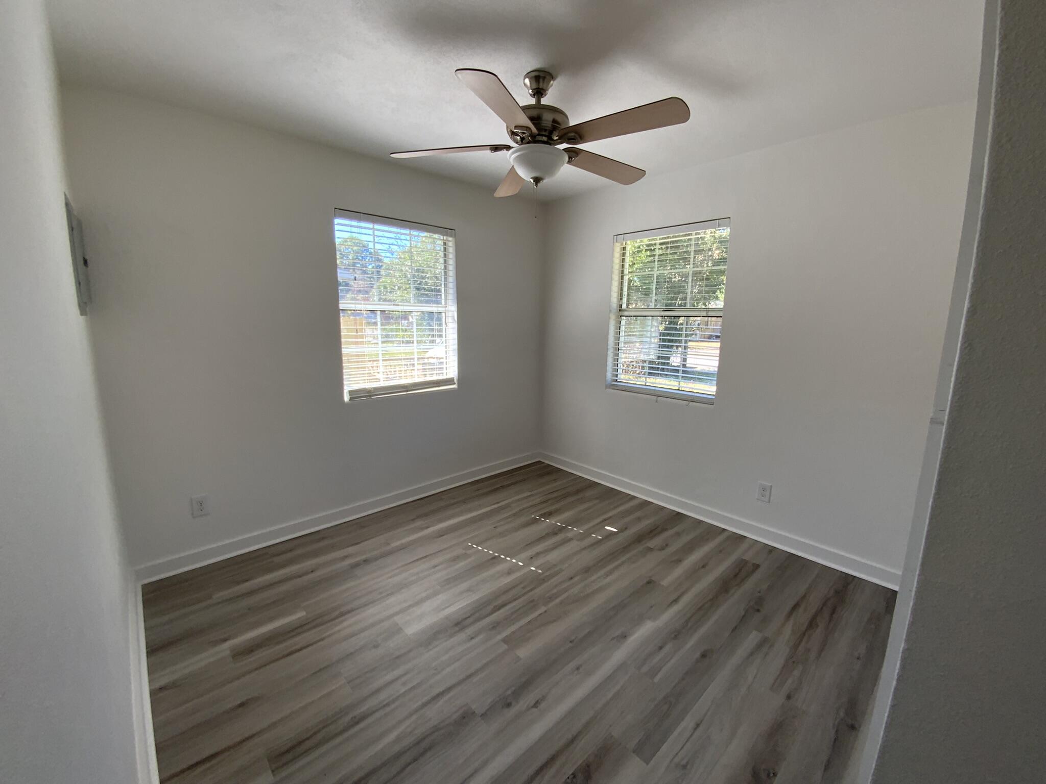 SEABREEZE - Residential