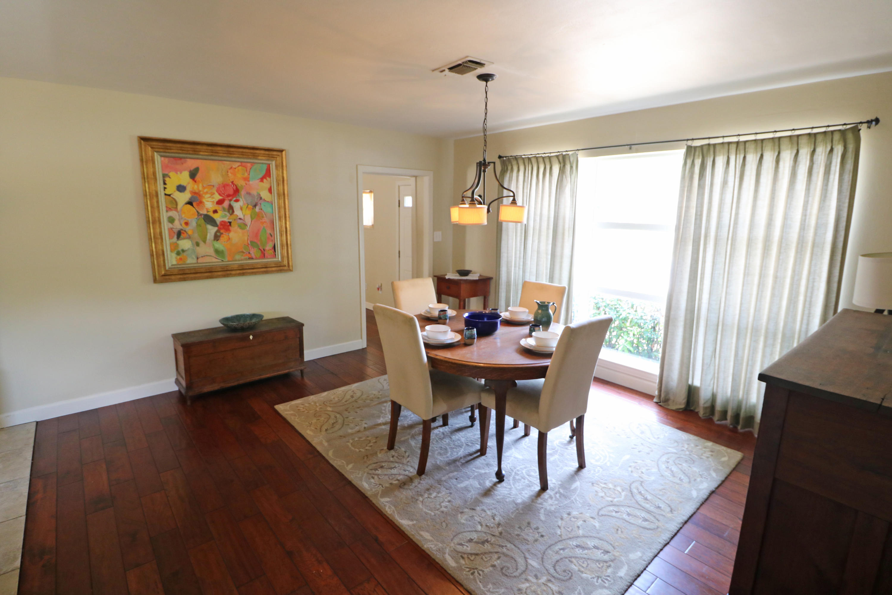 ELLIOTTS POINT 7TH ADDN - Residential