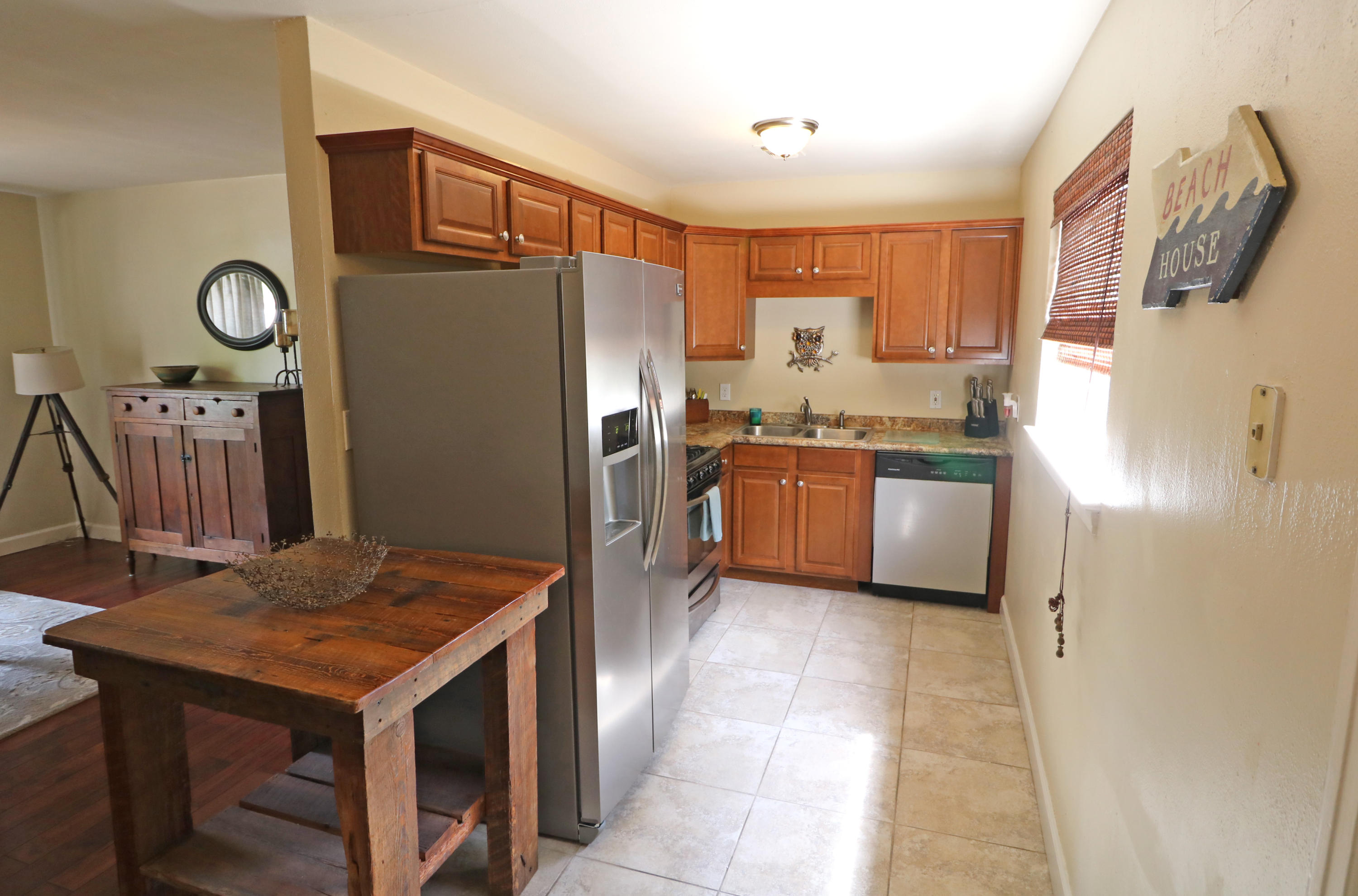 ELLIOTTS POINT 7TH ADDN - Residential