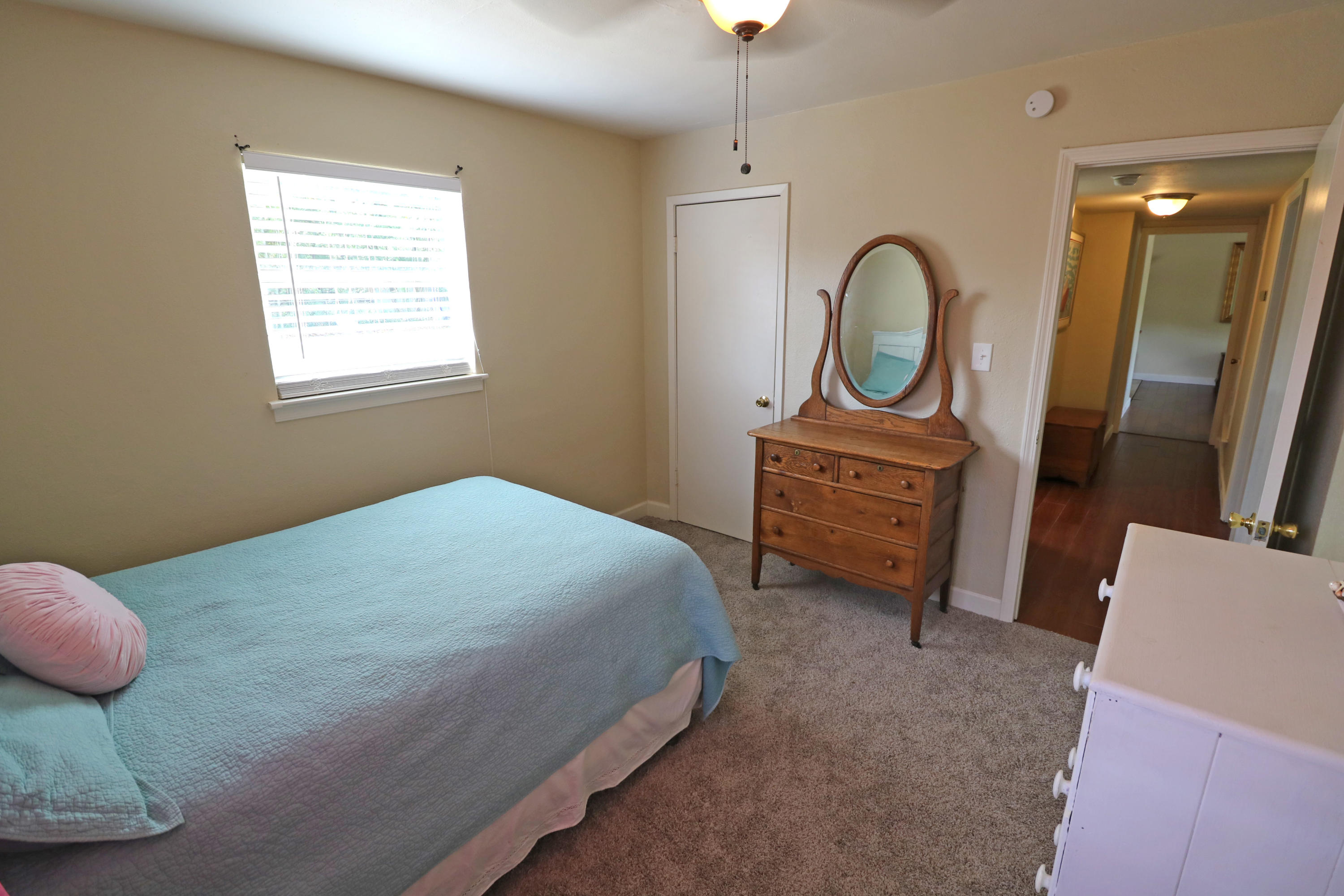 ELLIOTTS POINT 7TH ADDN - Residential