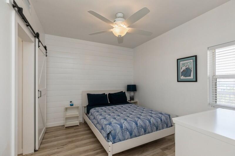 PALM COURT YACHT CLUB - Residential