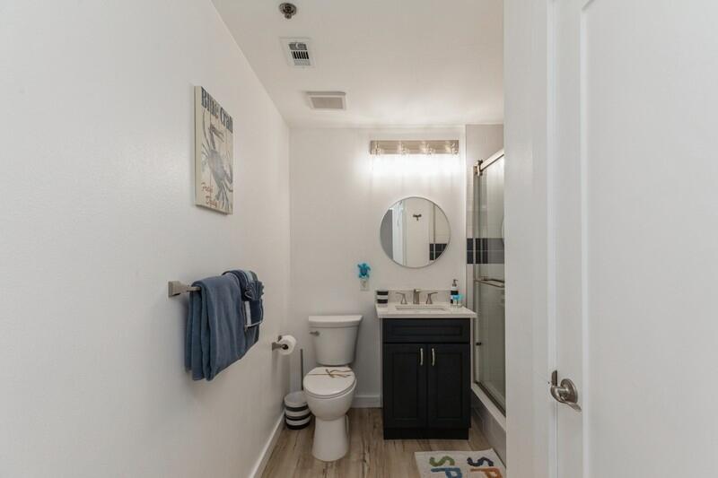 PALM COURT YACHT CLUB - Residential
