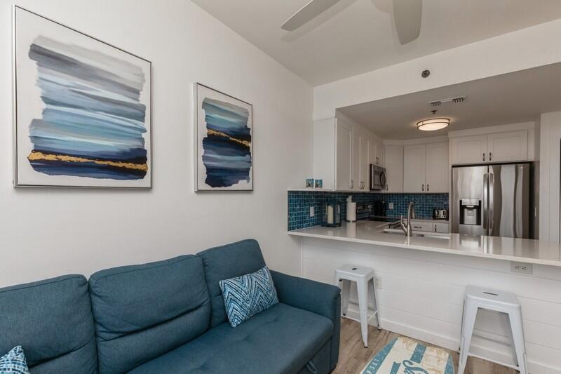 PALM COURT YACHT CLUB - Residential