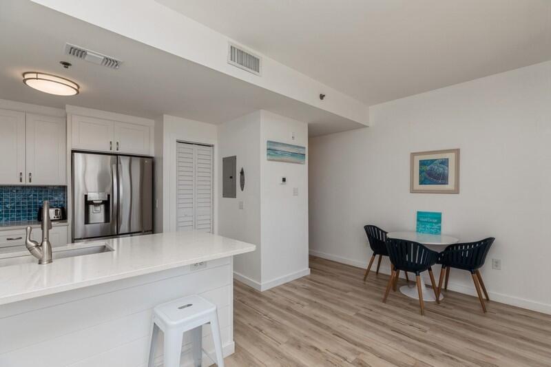 PALM COURT YACHT CLUB - Residential