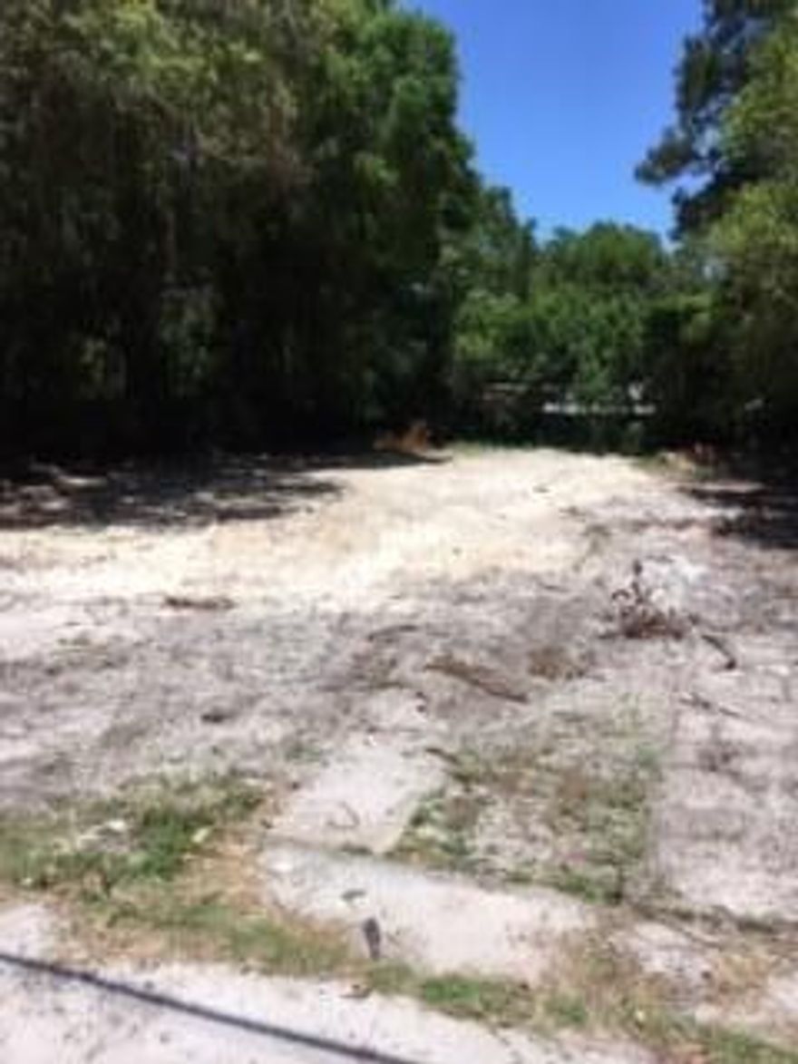 The property is selling as is.Cash offers only.