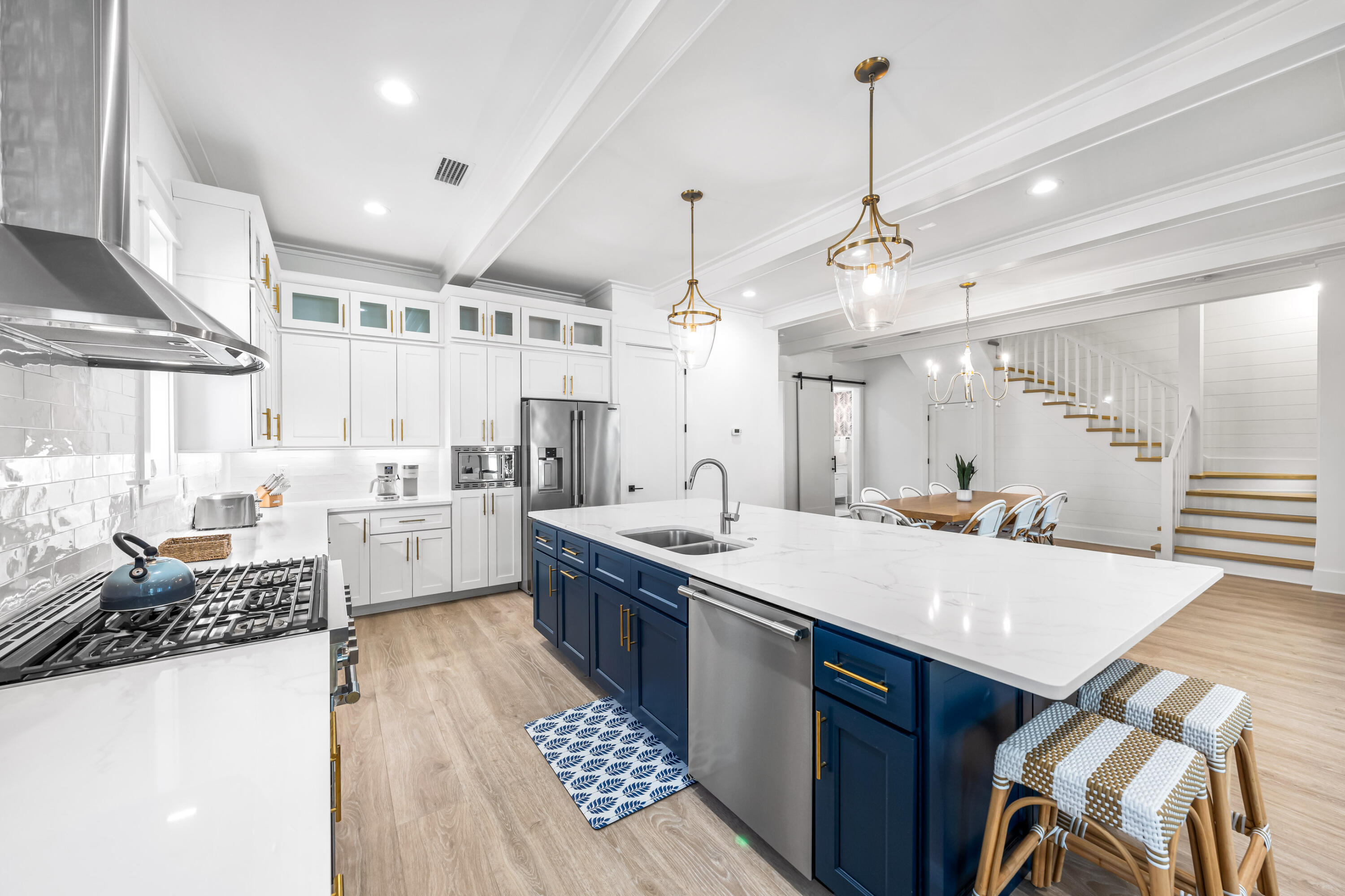 EASTERN LAKE S/D - Residential