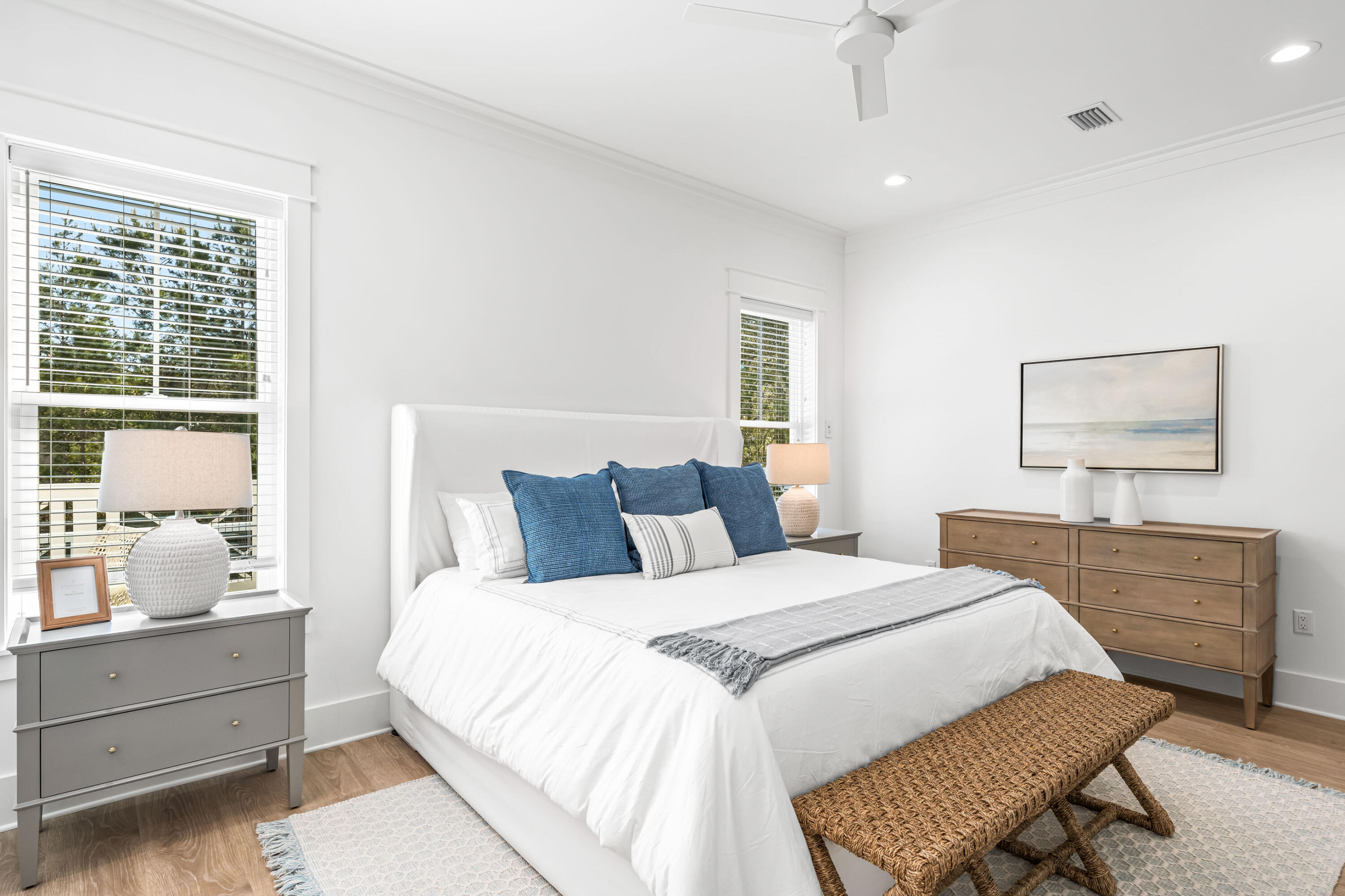 EASTERN LAKE S/D - Residential