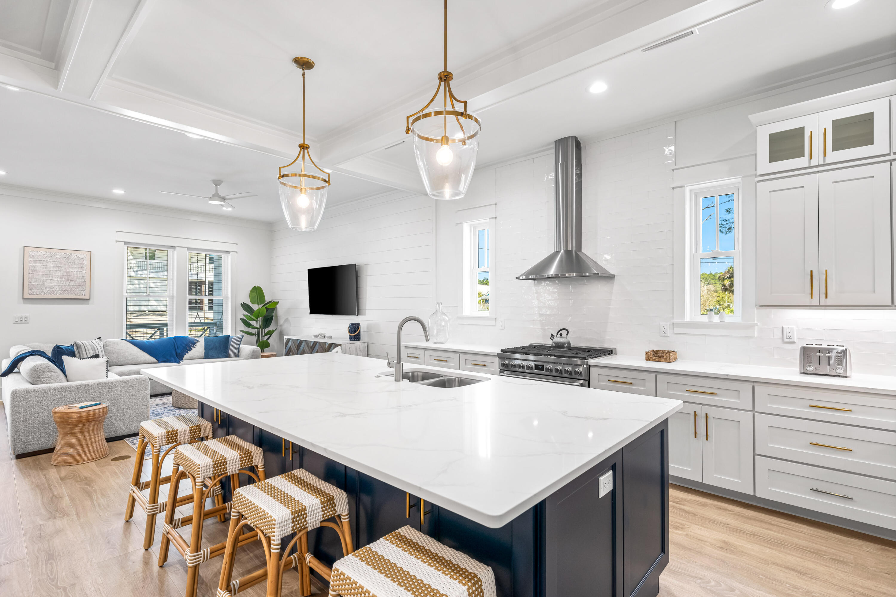 EASTERN LAKE S/D - Residential