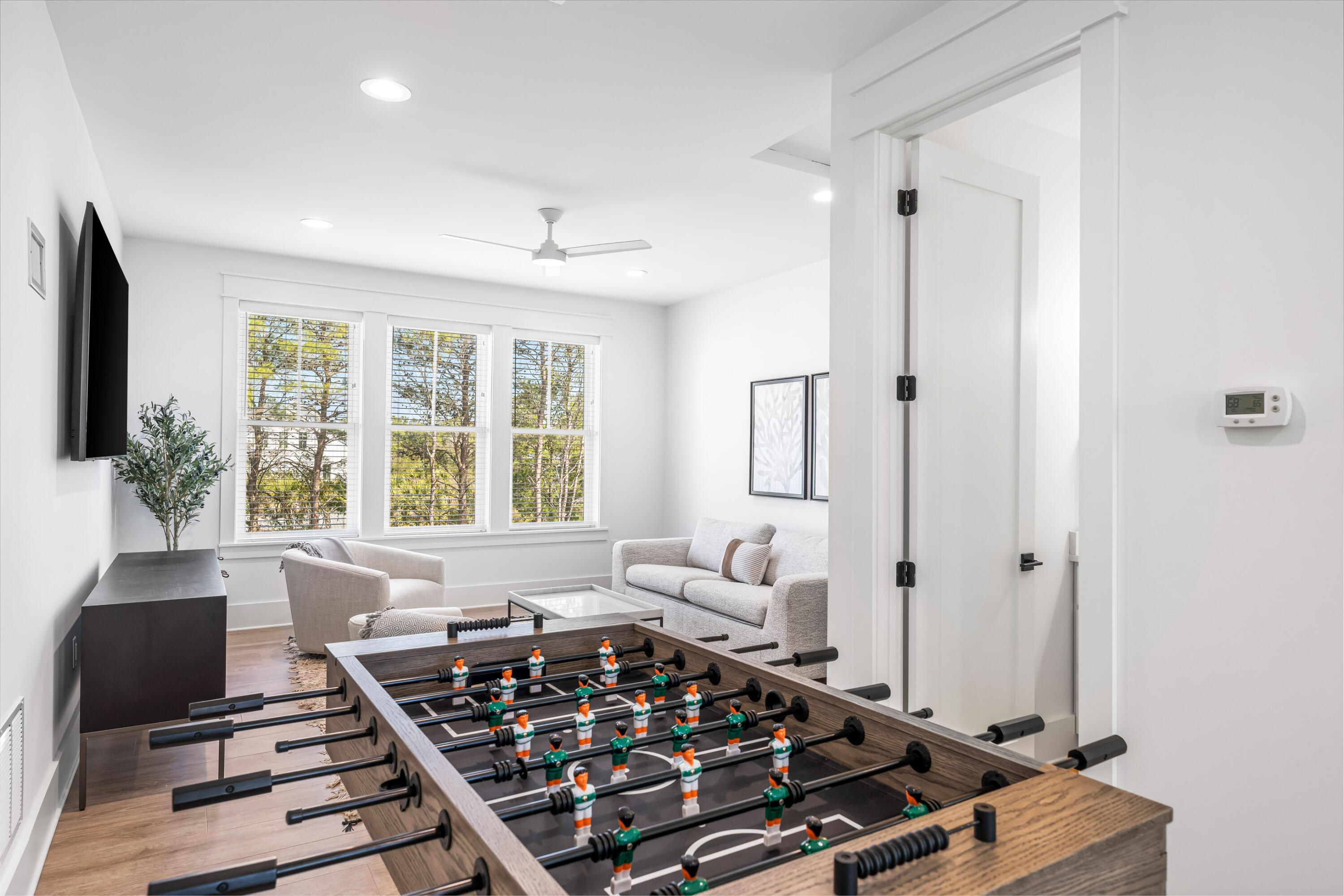 EASTERN LAKE S/D - Residential