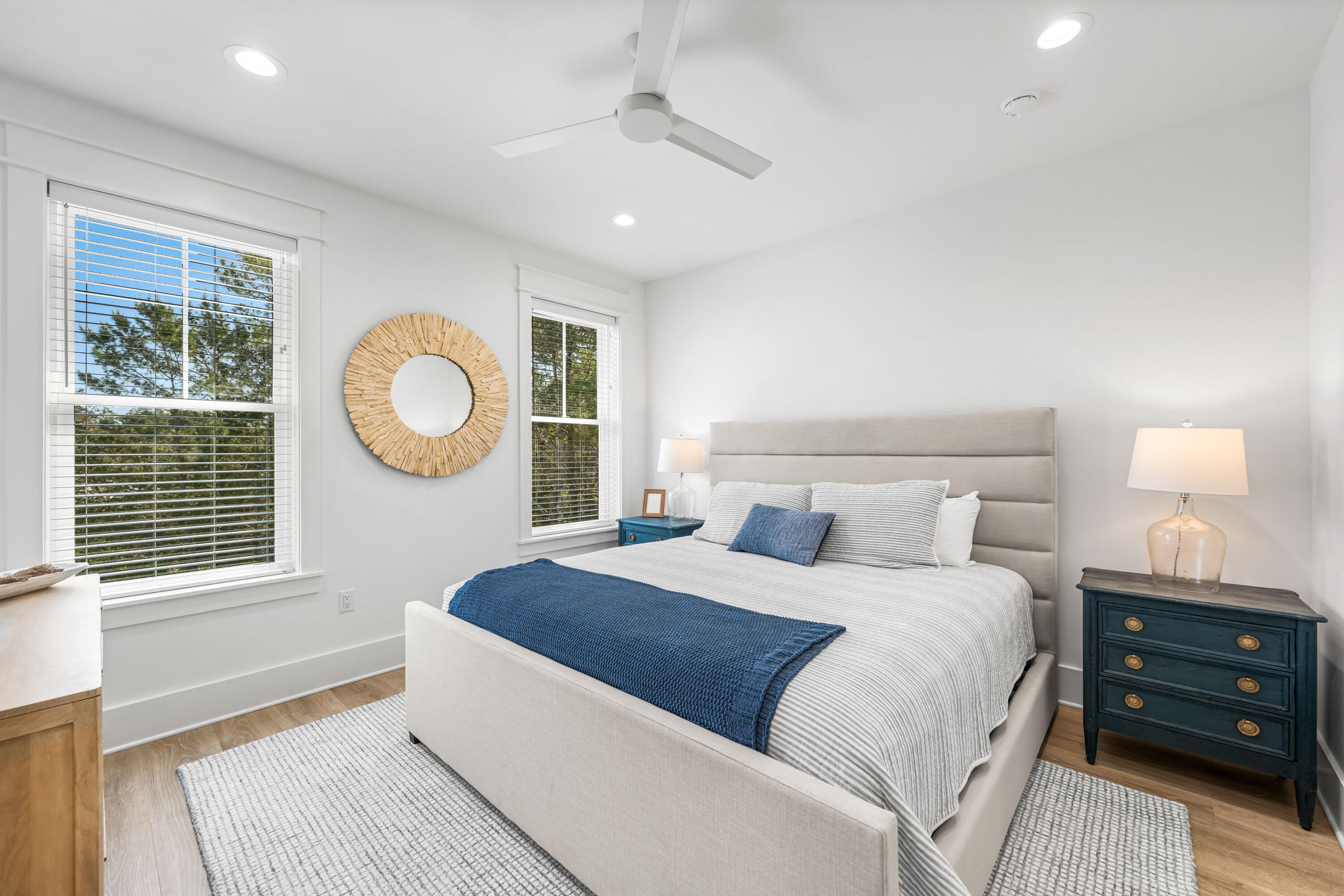 EASTERN LAKE S/D - Residential