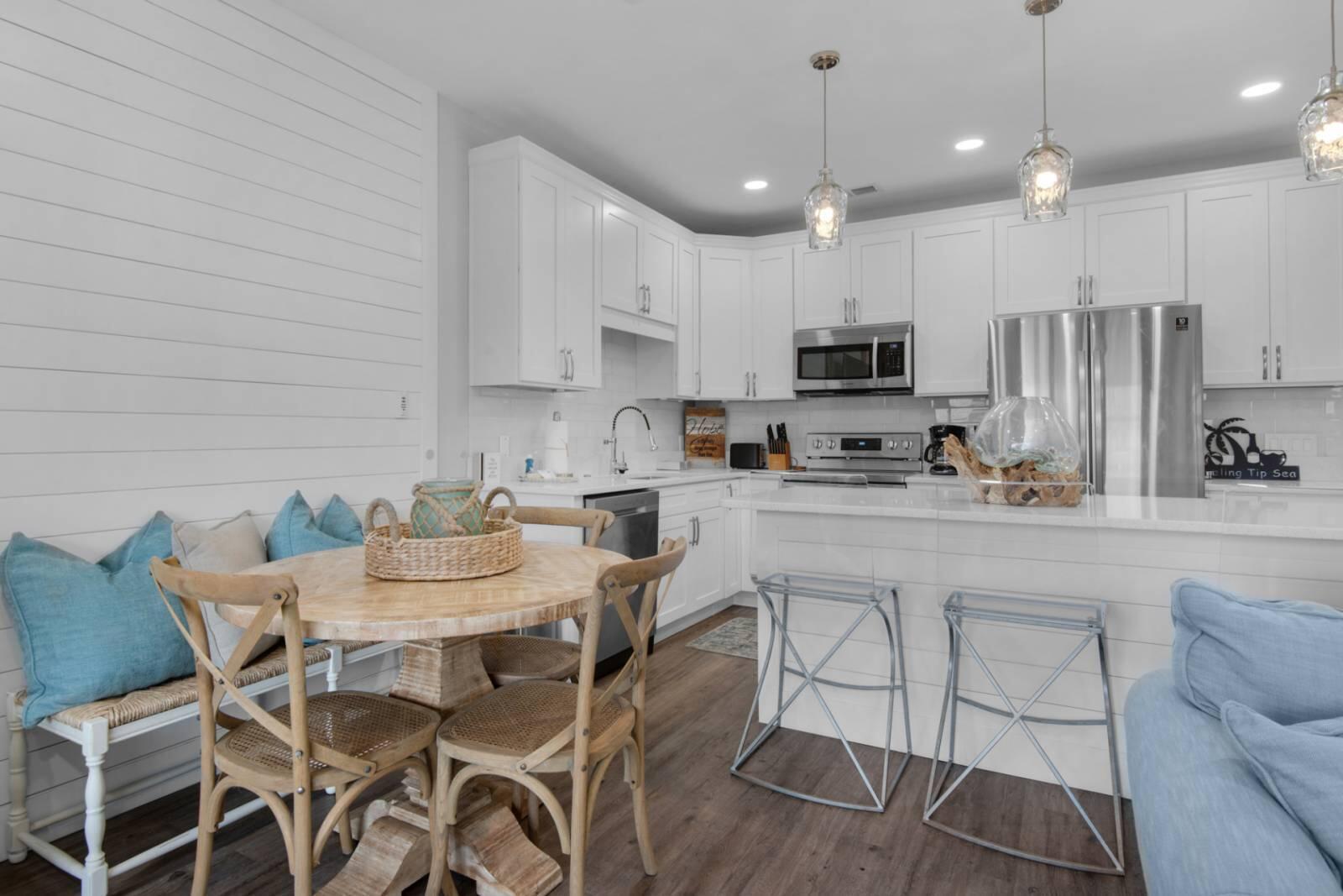 PALMS AT SEAGROVE CONDO UNIT B - Residential