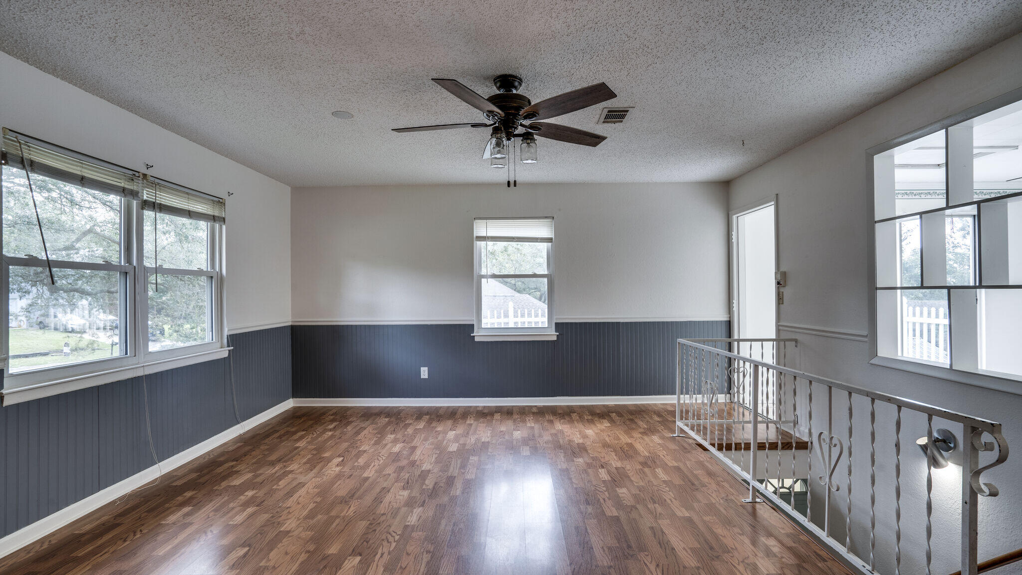 EDGEWATER VILLAGE - Residential