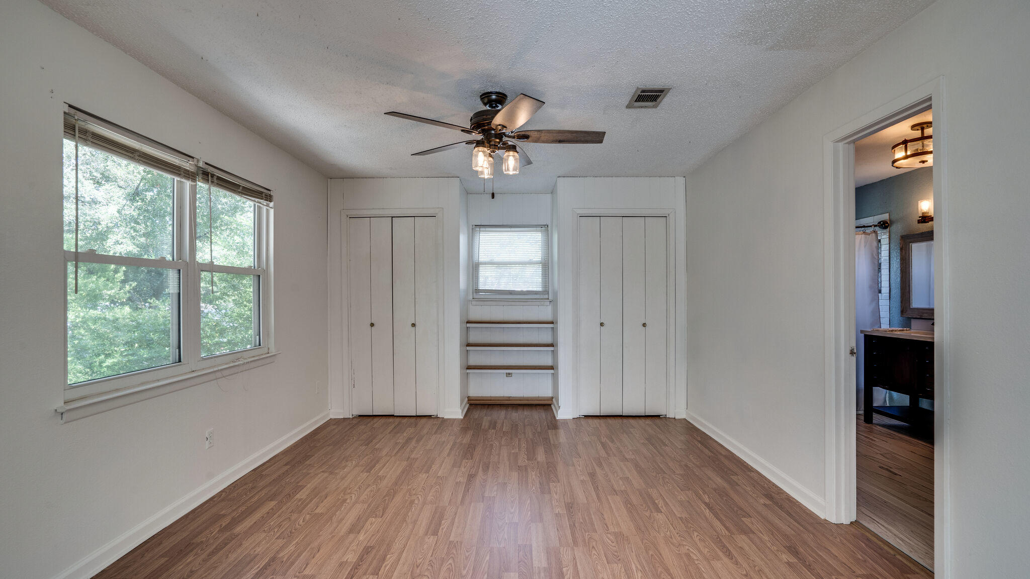 EDGEWATER VILLAGE - Residential