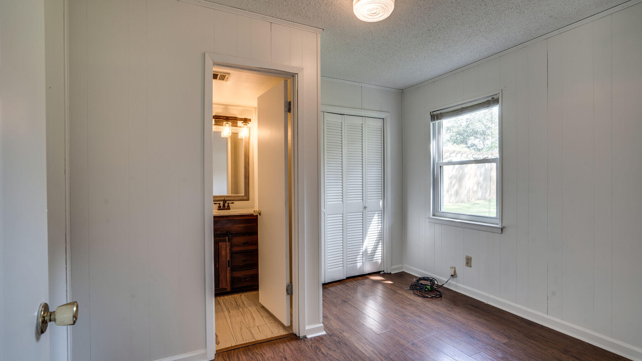 EDGEWATER VILLAGE - Residential