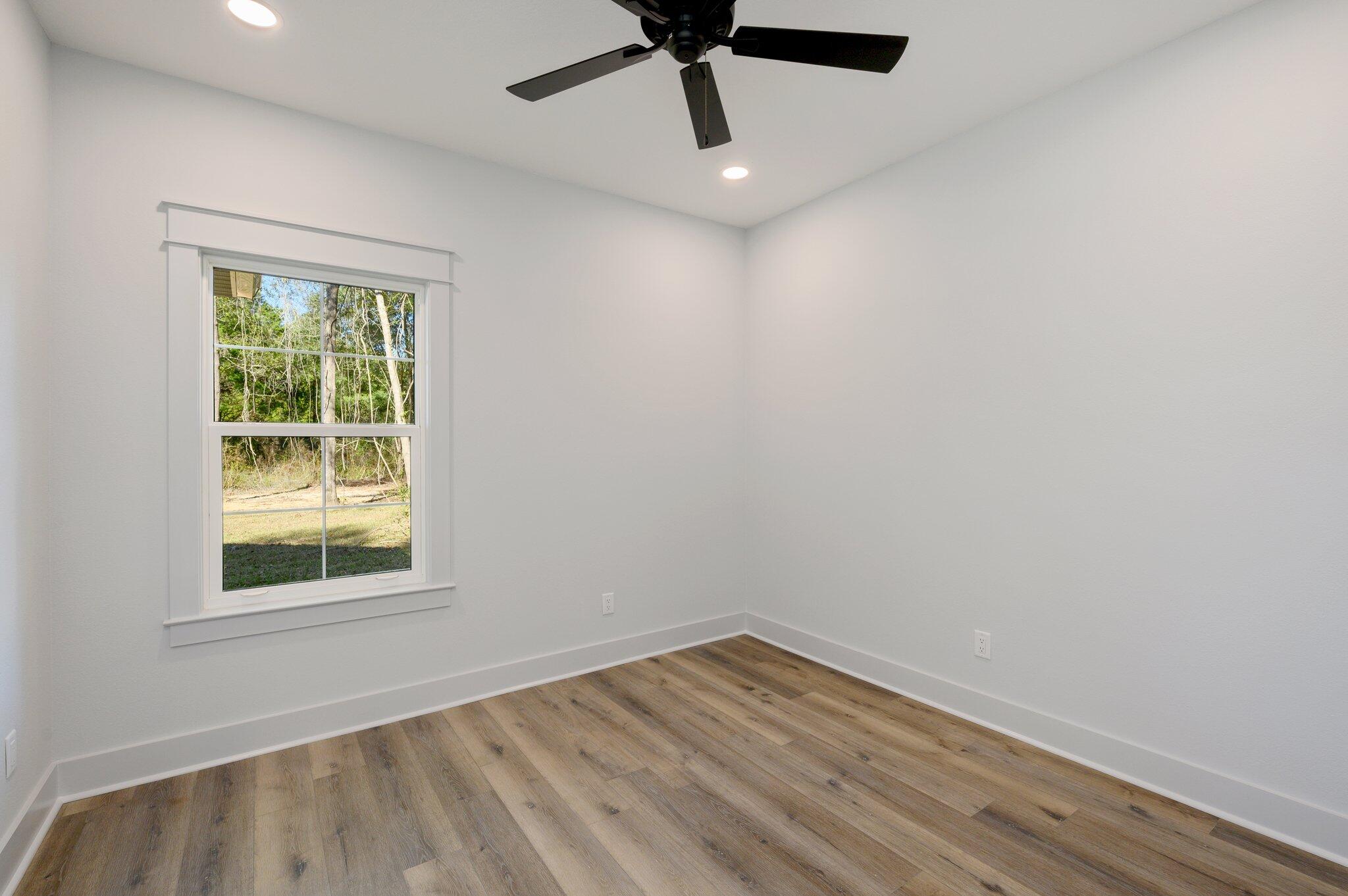 MOSSY OAKS - Residential