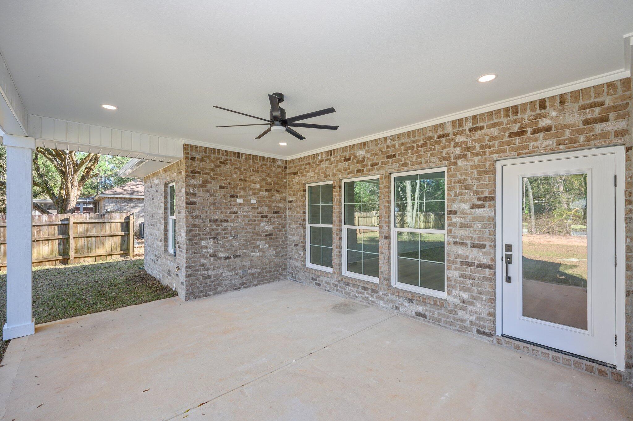 MOSSY OAKS - Residential