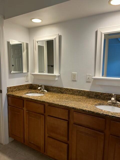 EAGLE BAY - Residential Lease