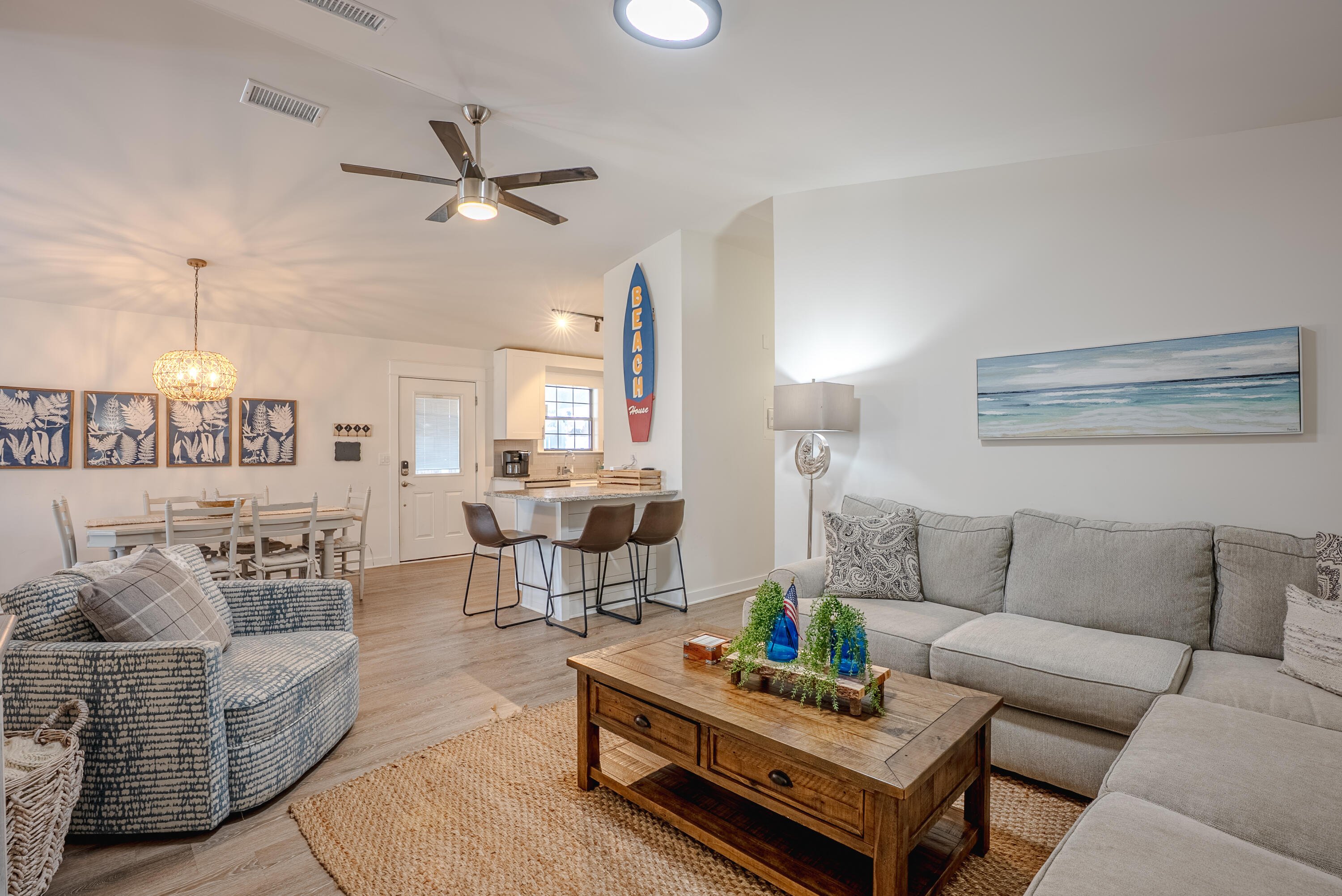 HOLIDAY BEACH RESORT - Residential