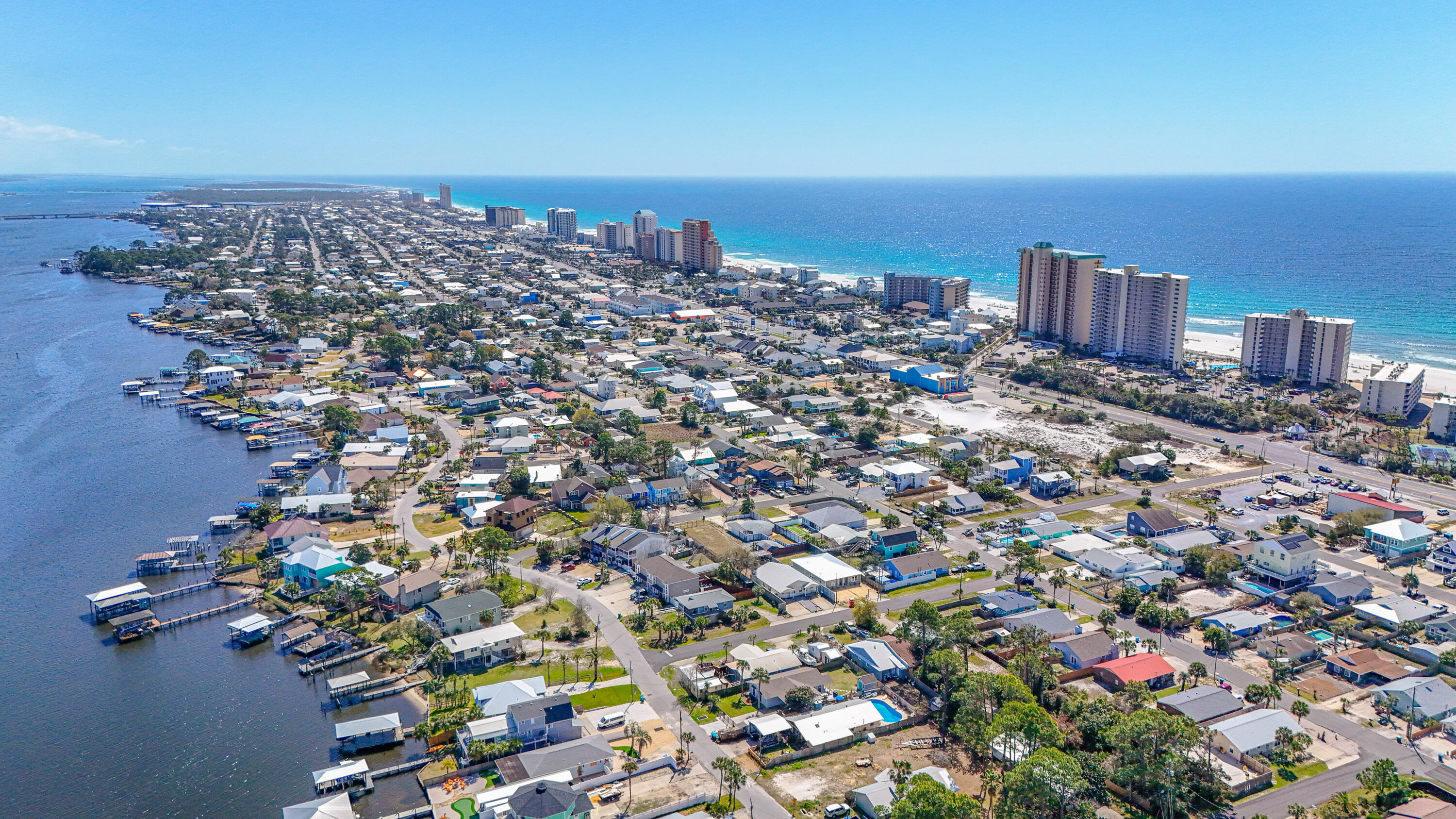 HOLIDAY BEACH RESORT - Residential