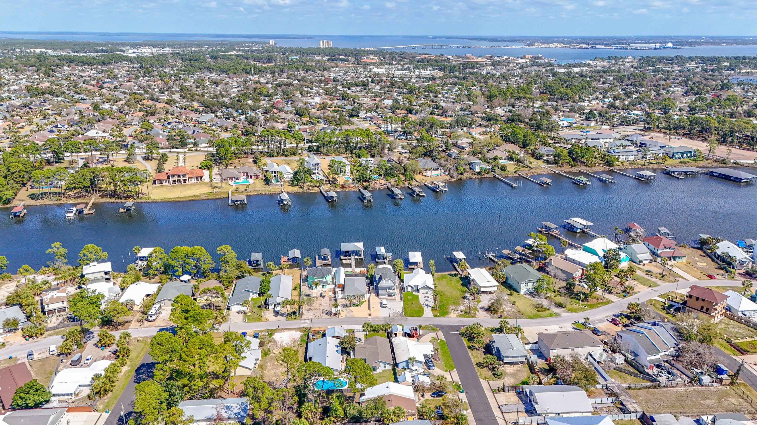 HOLIDAY BEACH RESORT - Residential