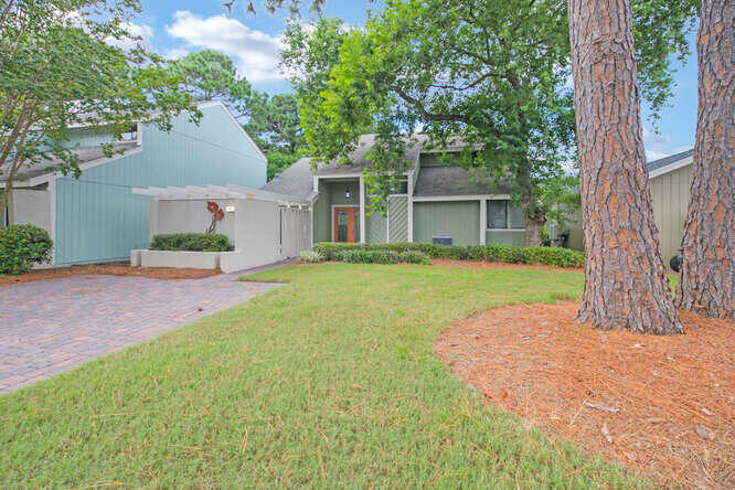 LINKSIDE VILLAGE UNIT 1 - Residential