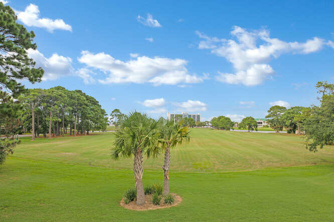 LINKSIDE VILLAGE UNIT 1 - Residential