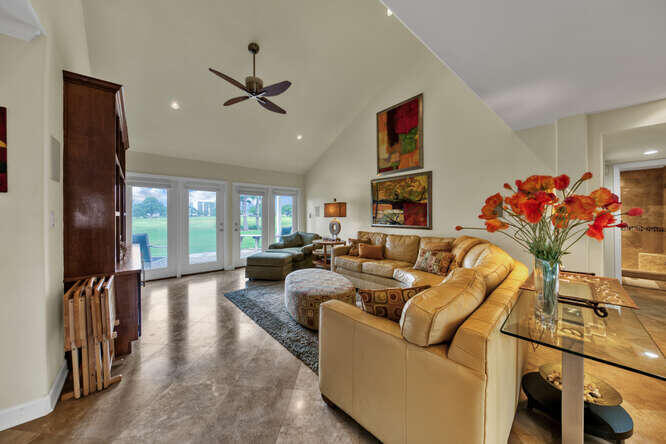 LINKSIDE VILLAGE UNIT 1 - Residential