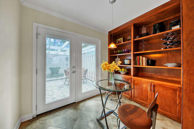 LINKSIDE VILLAGE UNIT 1 - Residential