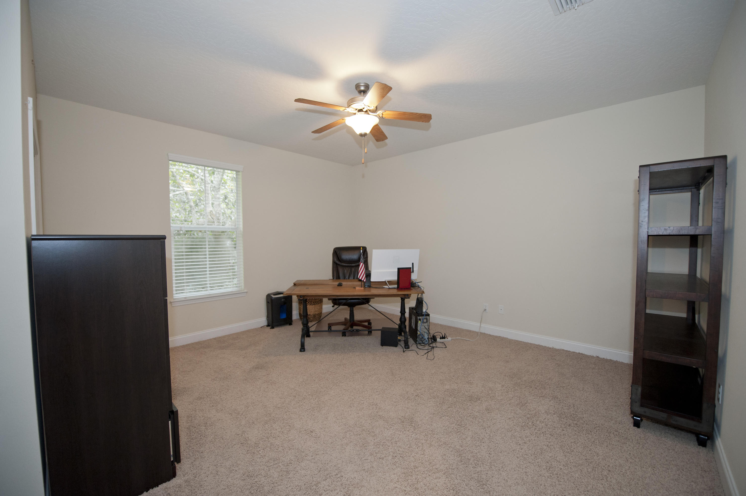 ELLIOTTS POINT - Residential