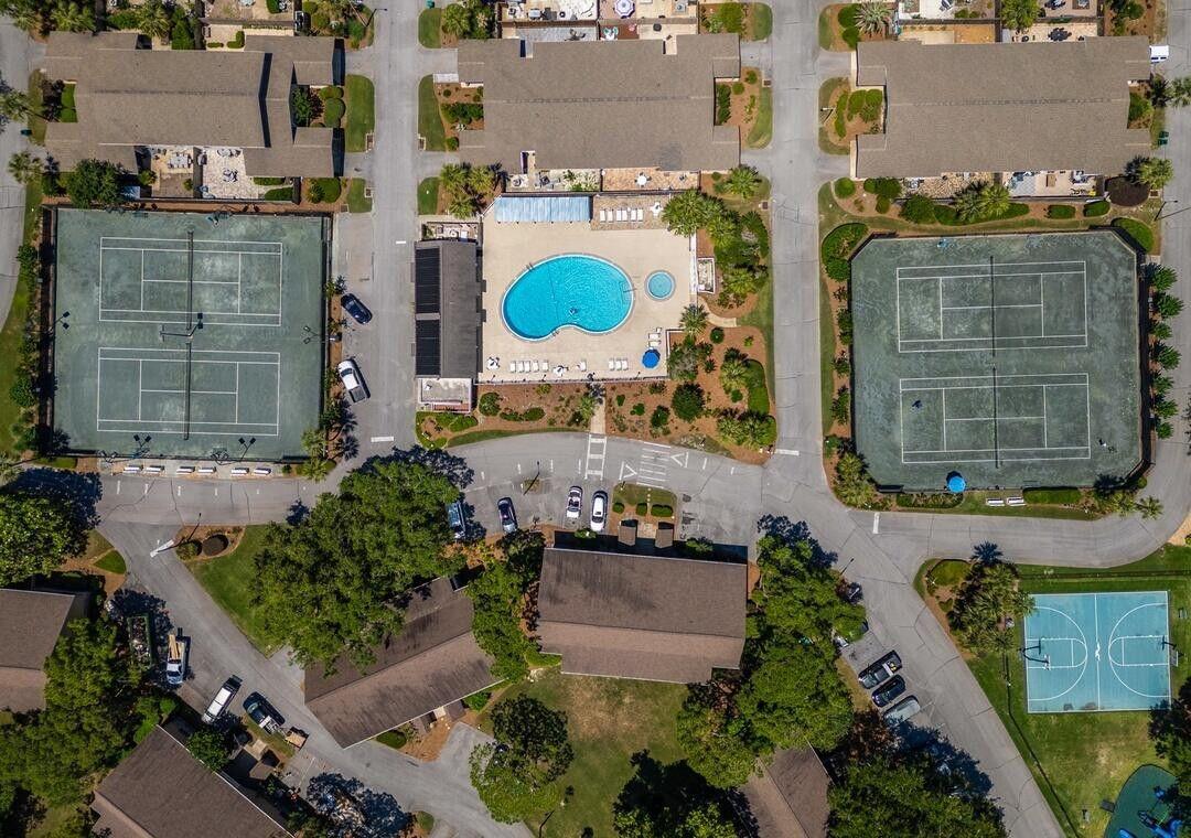SEASCAPE CONDO TENNIS VILLAGE - Residential