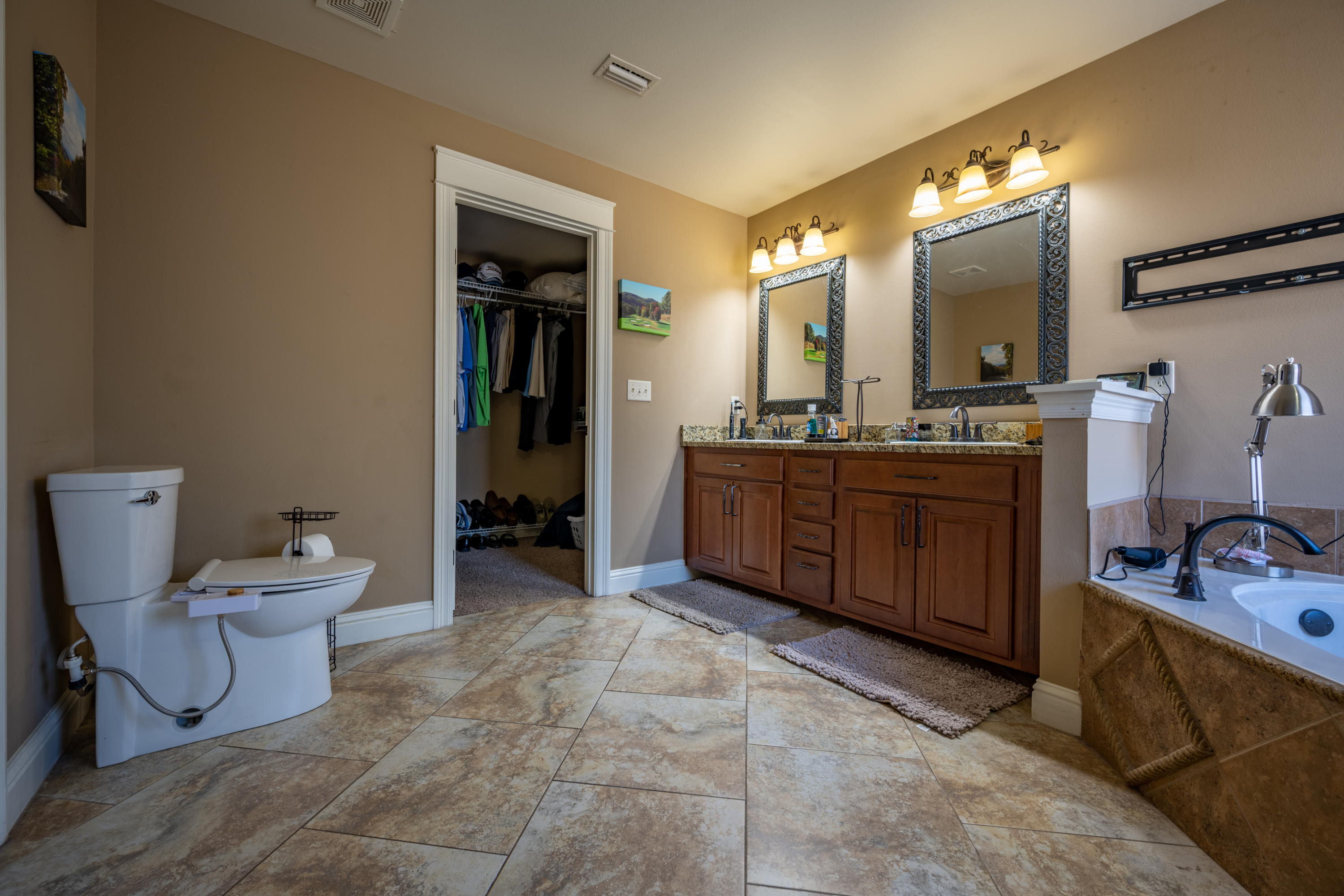 ADAMS POWELL EAST - Residential