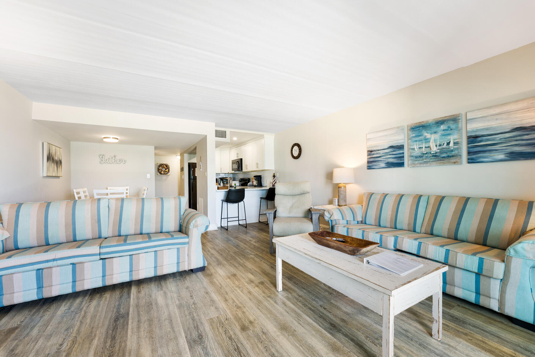 MARINER EAST CONDO - Residential