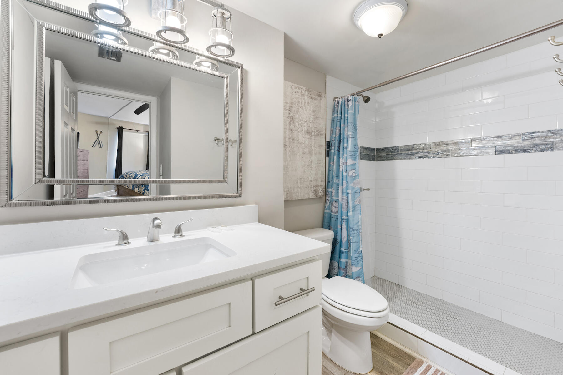 MARINER EAST CONDO - Residential