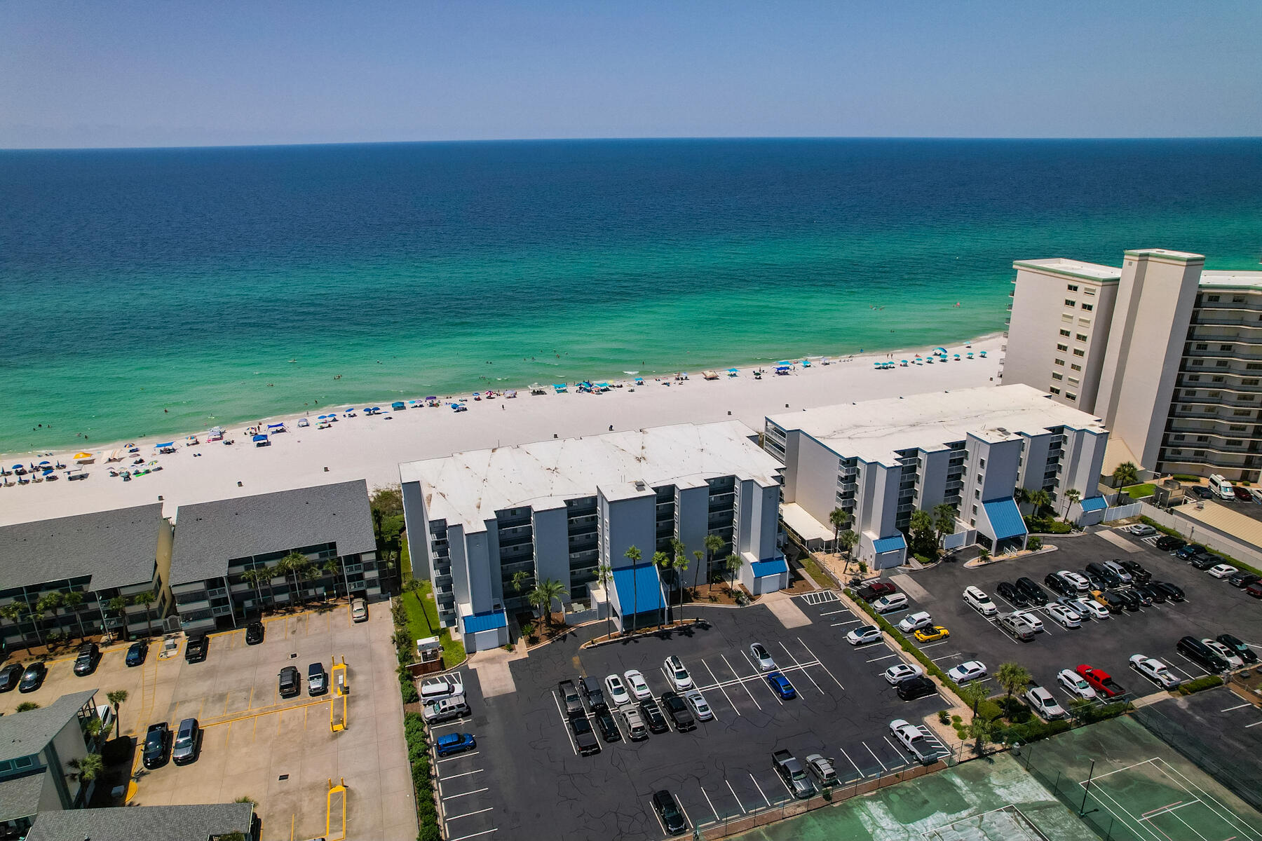 MARINER EAST CONDO - Residential