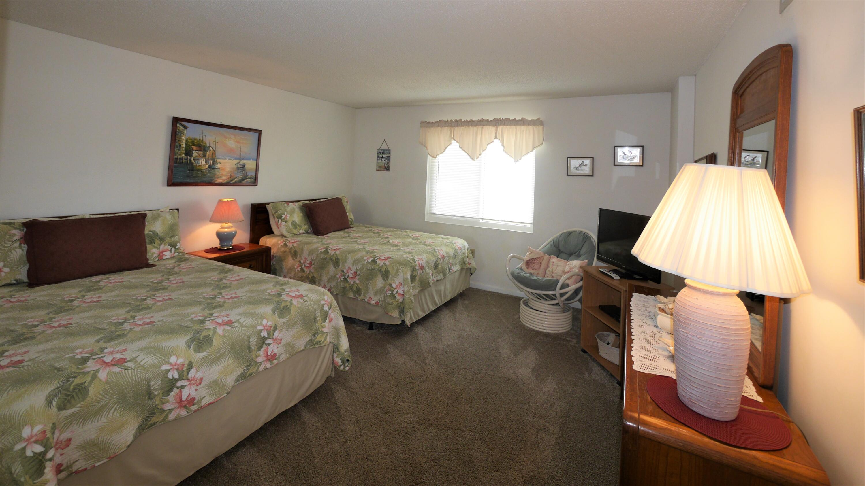 SURF DWELLER CONDO - Residential