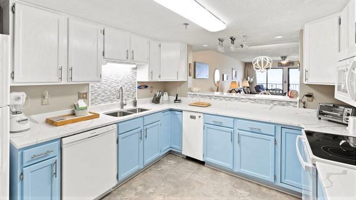 SURF DWELLER CONDO - Residential