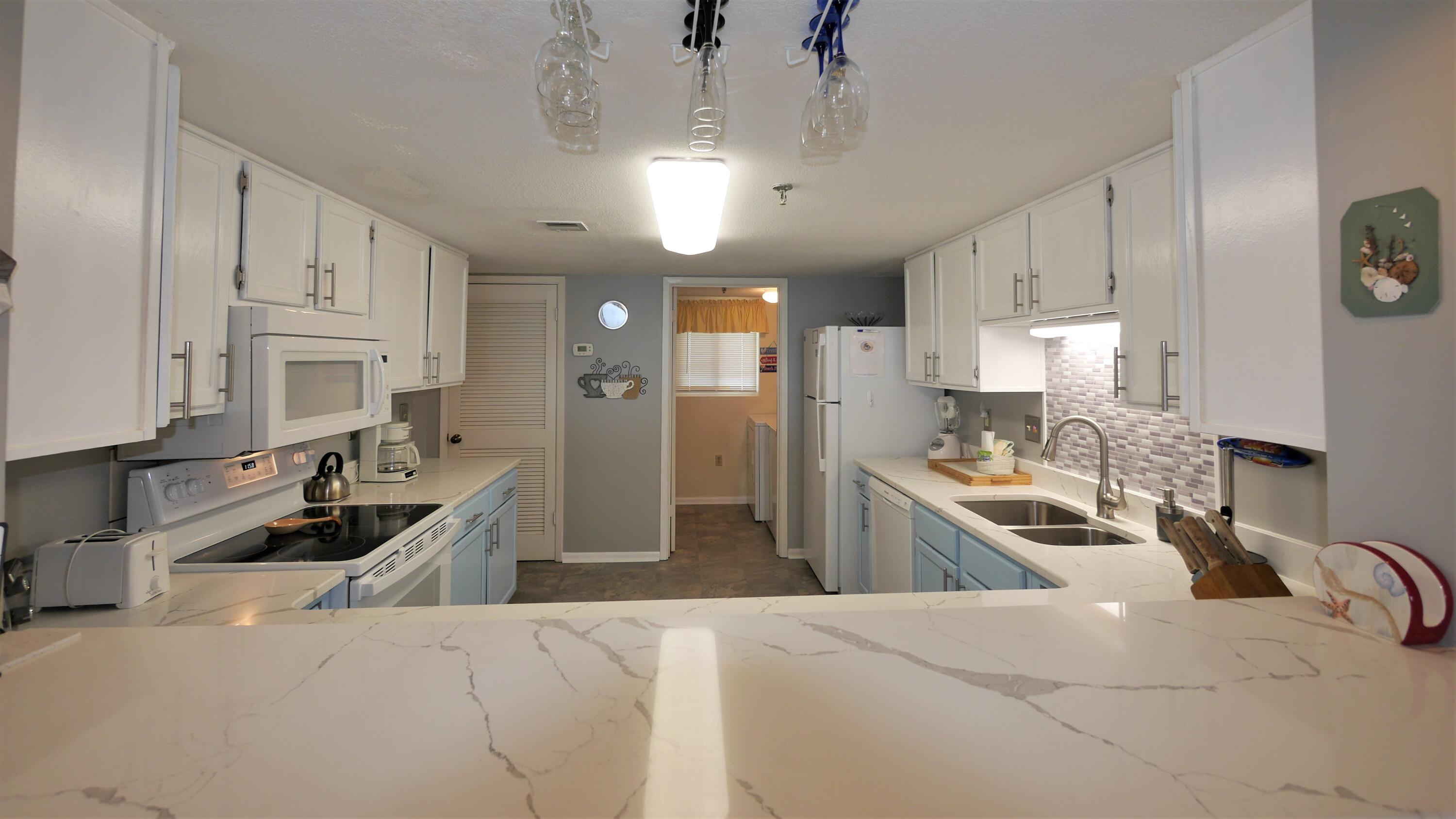 SURF DWELLER CONDO - Residential