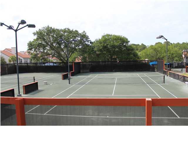 TOPS'L TENNIS VILLAGE - Residential