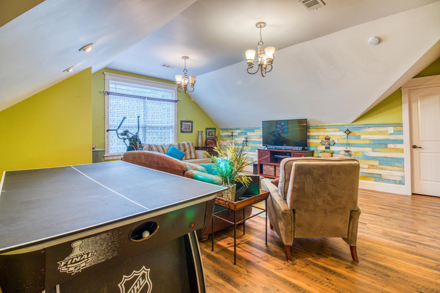 ADAMS POWELL - Residential