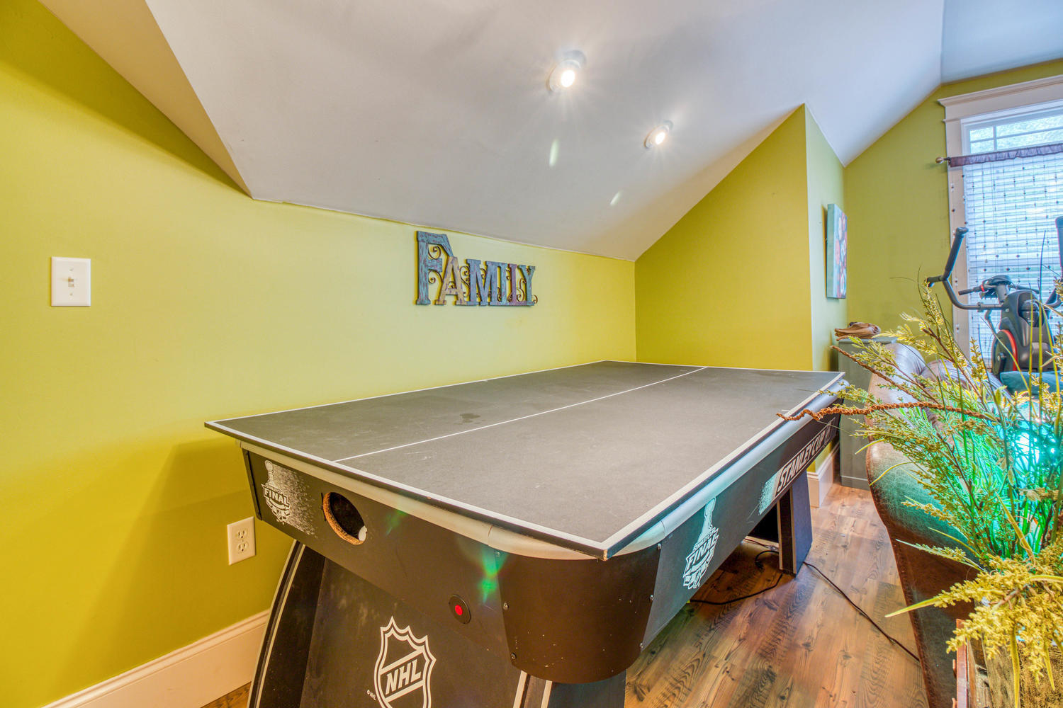 ADAMS POWELL - Residential