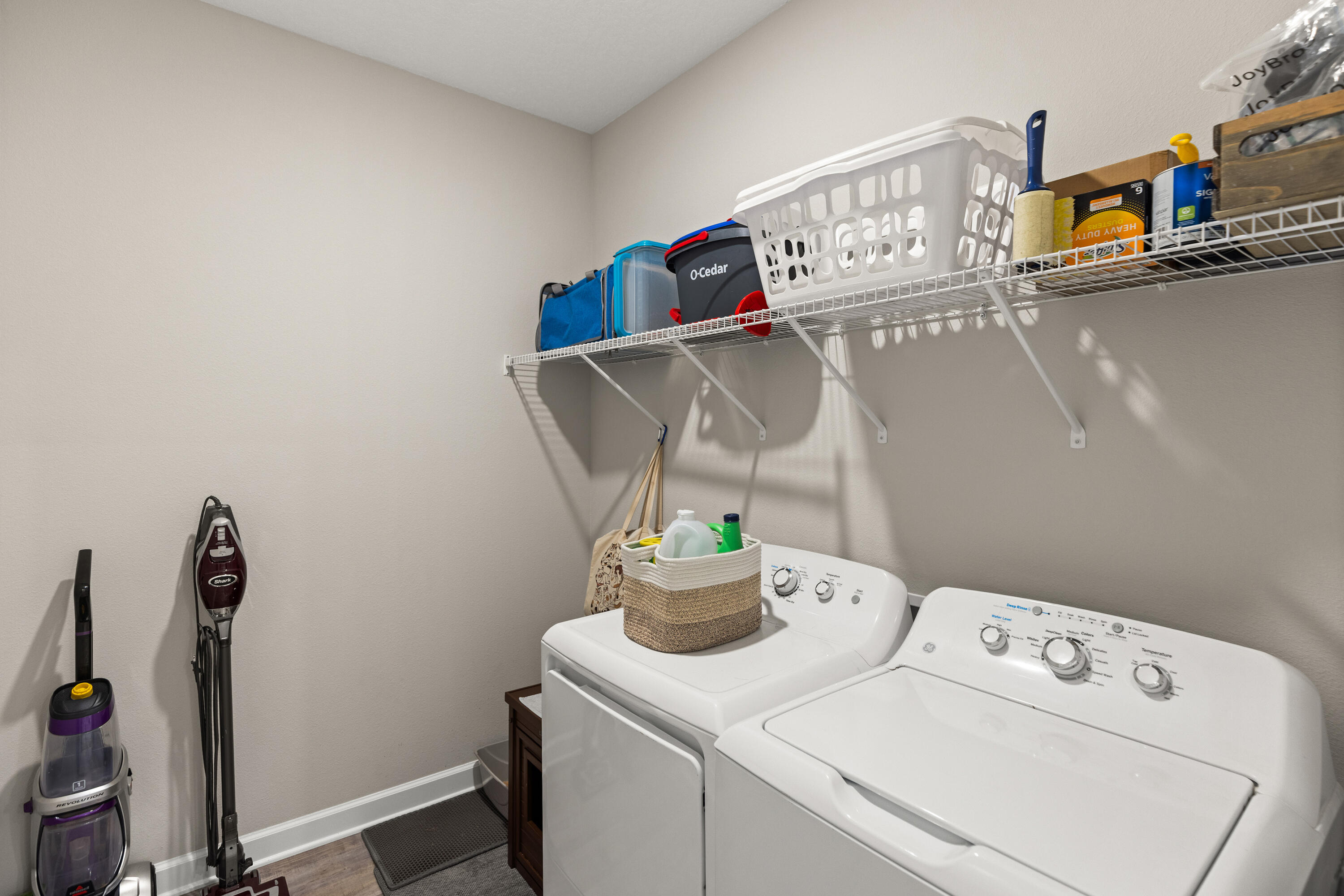 QUIET OAKS S/D - Residential