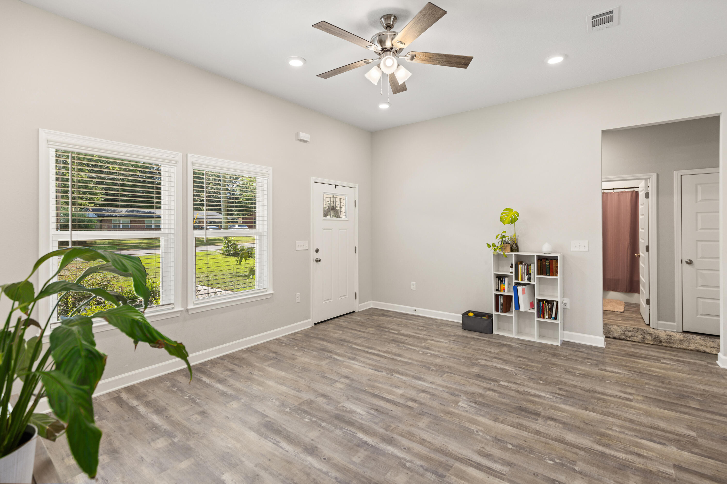 QUIET OAKS S/D - Residential