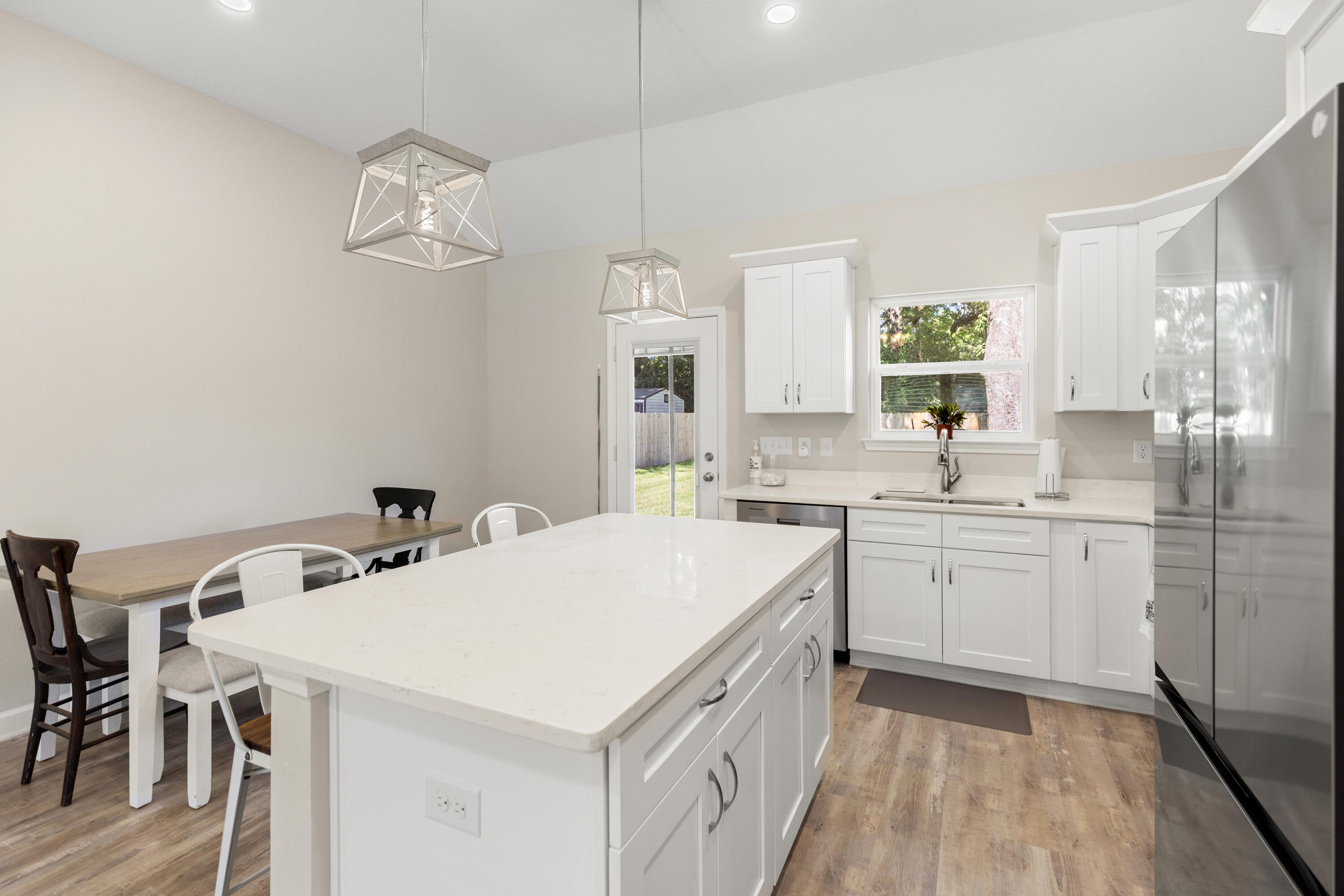 QUIET OAKS S/D - Residential