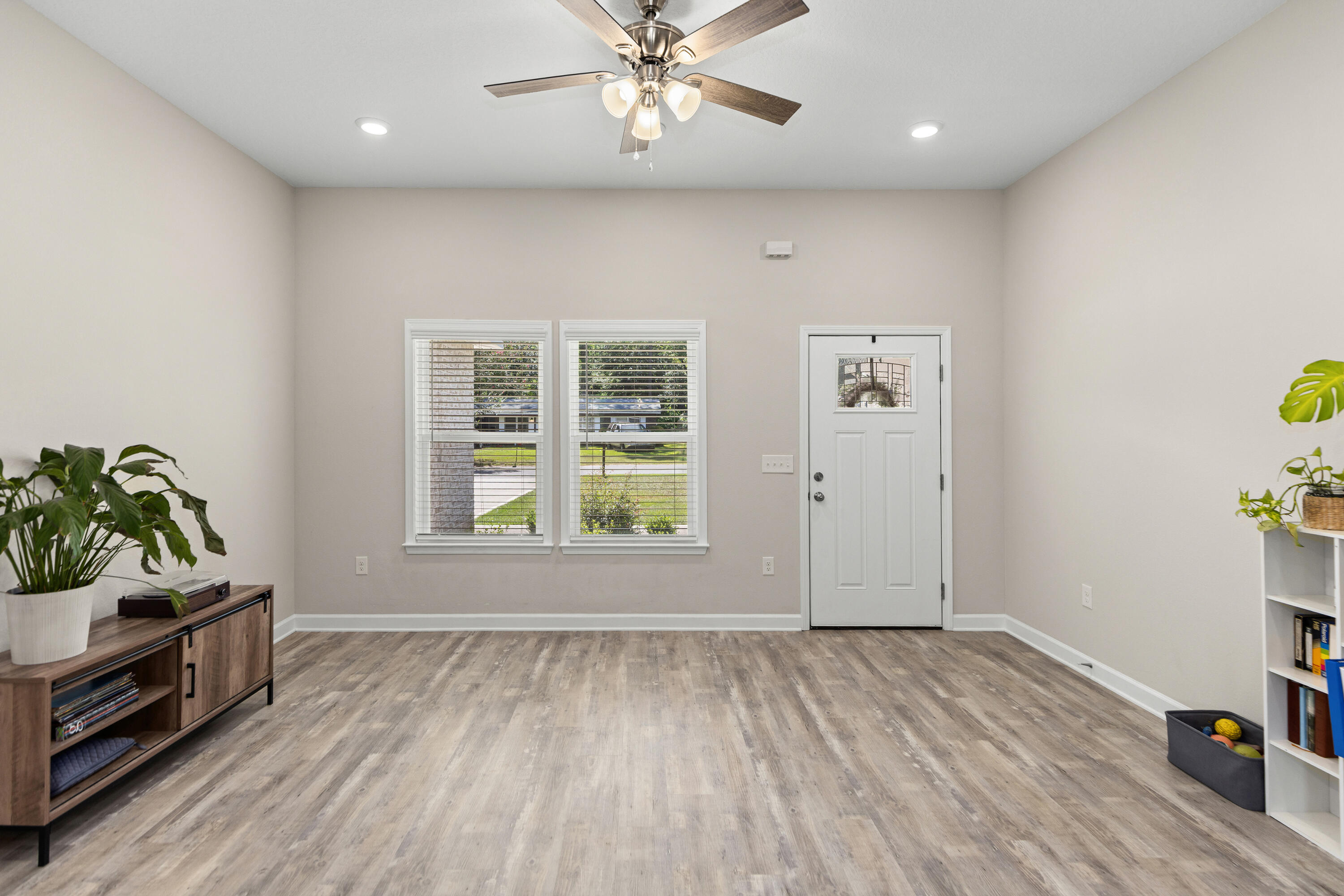 QUIET OAKS S/D - Residential
