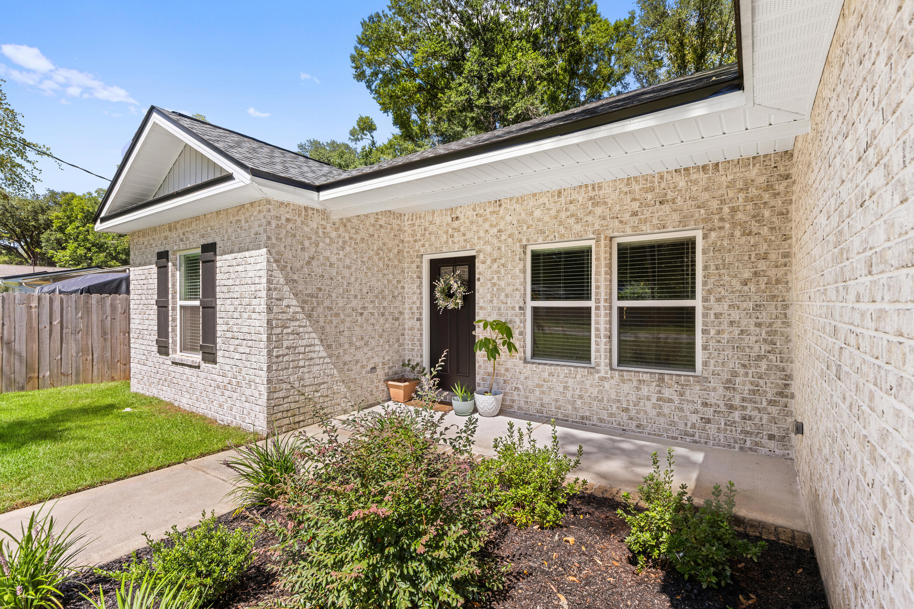 QUIET OAKS S/D - Residential