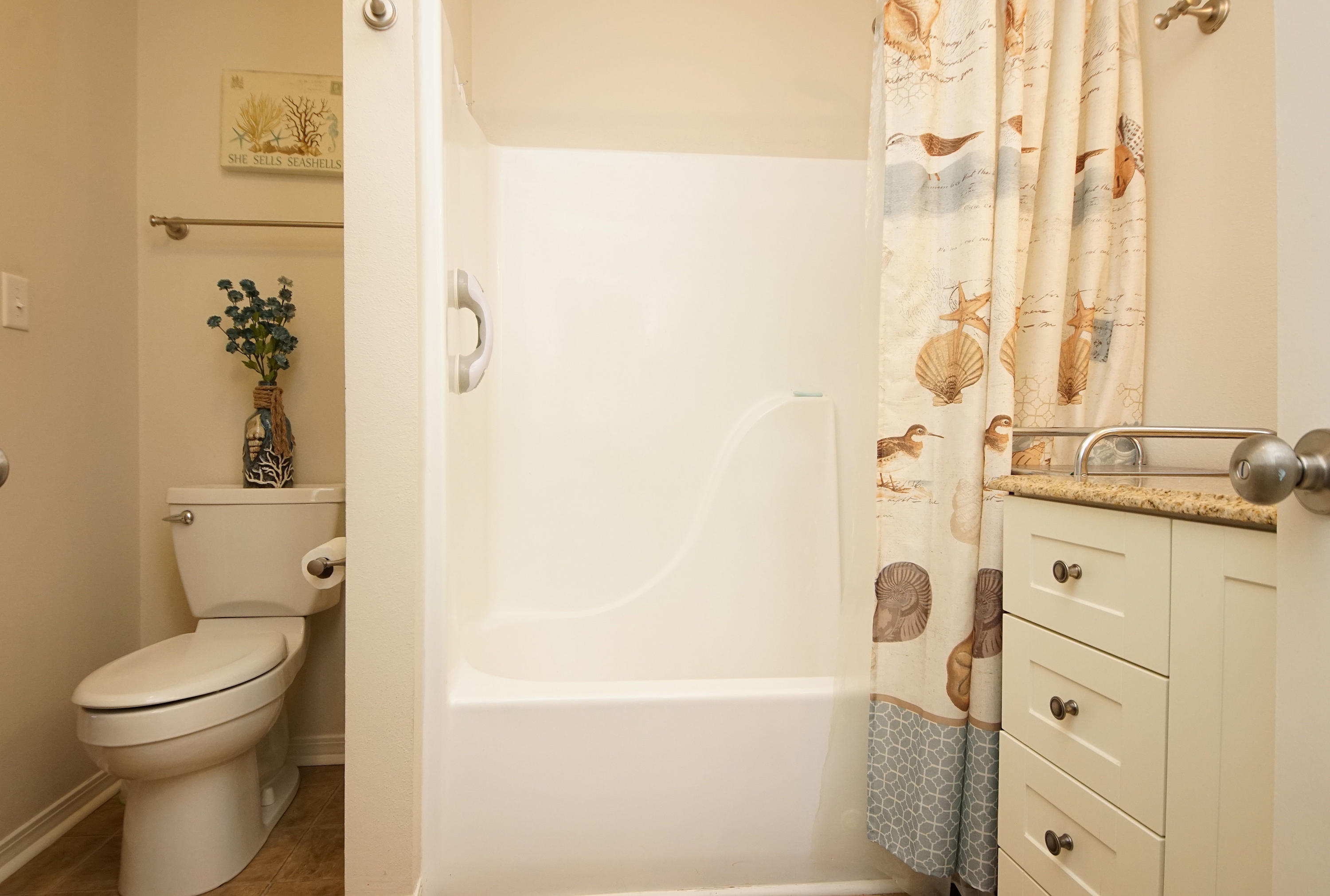 PARADISE POINT T/H - Residential