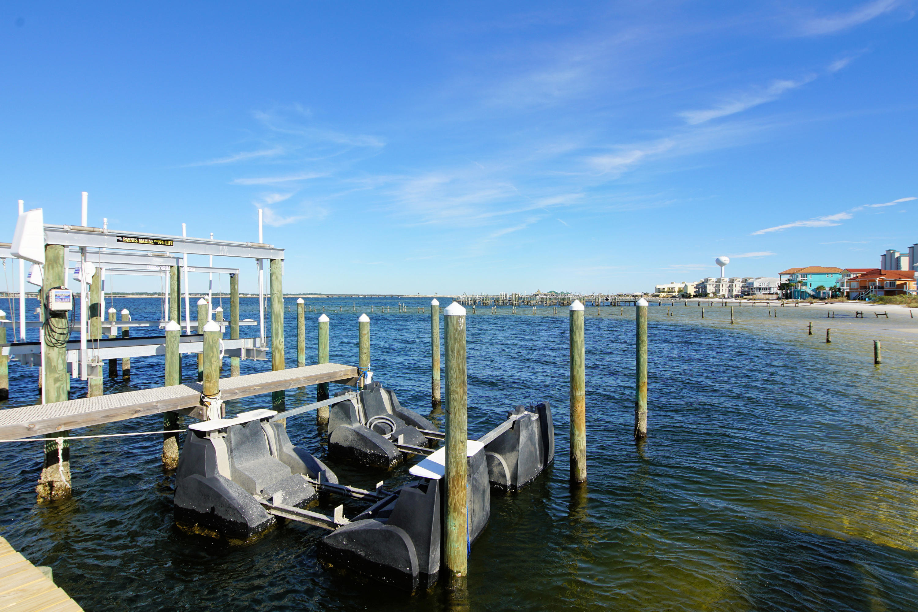 PARADISE POINT T/H - Residential