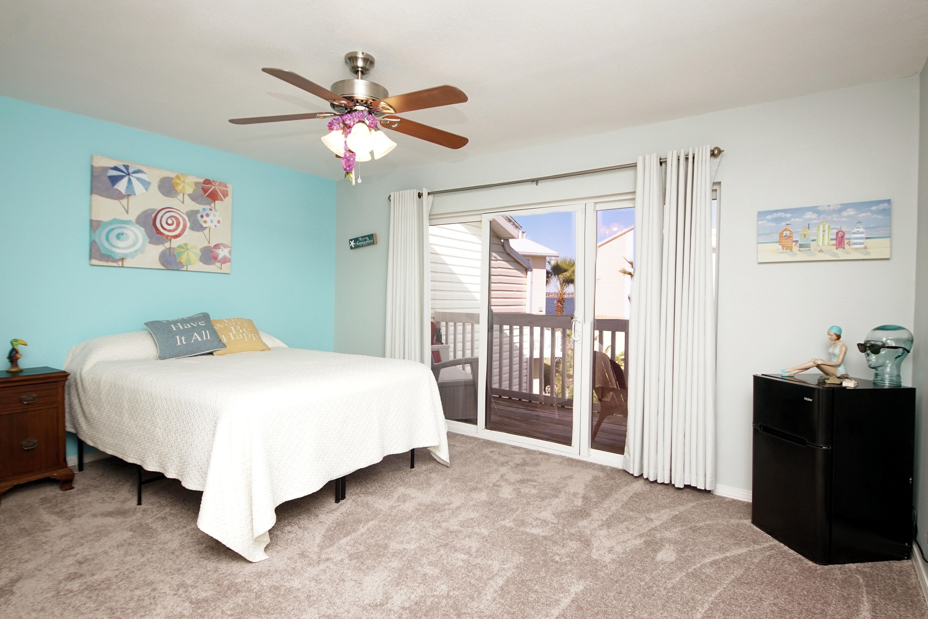 PARADISE POINT T/H - Residential