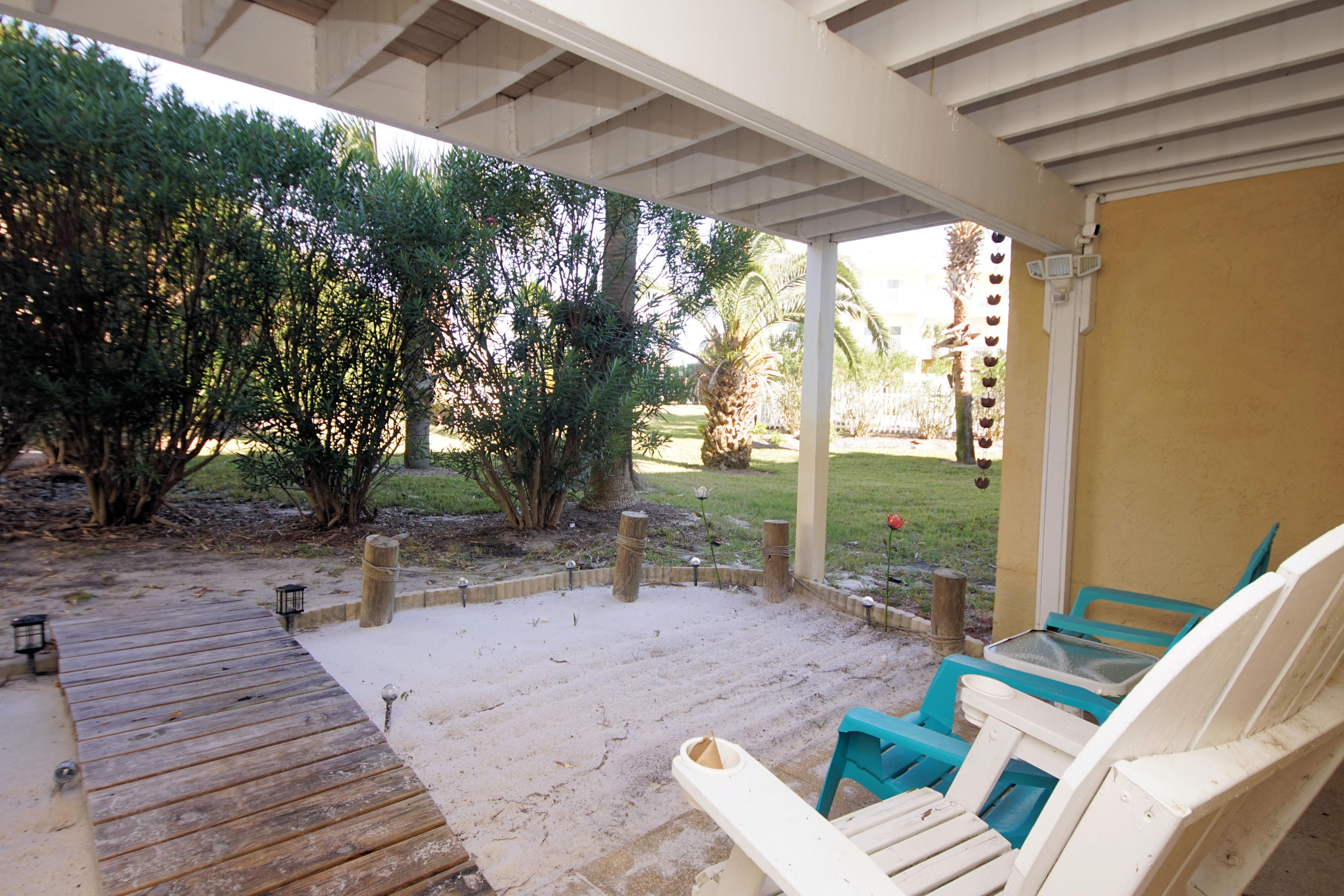 PARADISE POINT T/H - Residential