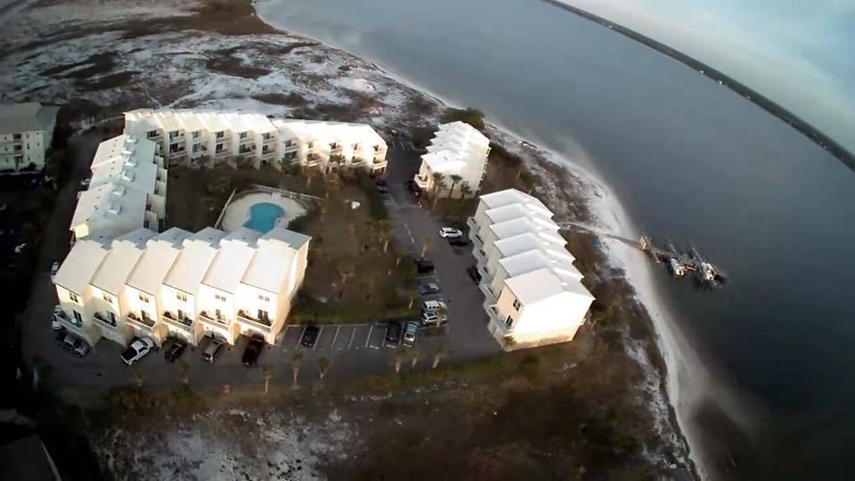 PARADISE POINT T/H - Residential